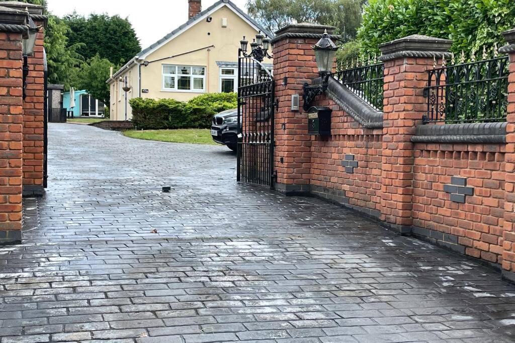 Villa 3 Bed Detached Bungalow with Big Garden Hednesford Exterior foto